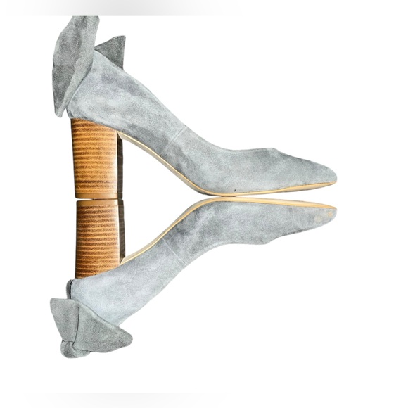 Anthropologie Bow Tie Grey Suede Block Heels Size 8 - Picture 1 of 7